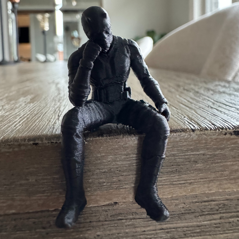 Black Tactical Masked Figurine - Desk Setup Tech 리뷰 및 가격